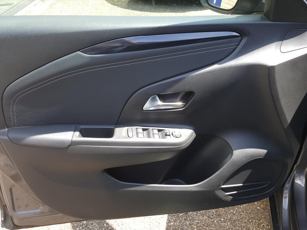 Opel Corsa 1.2 turbo start/stop 100pk elegance navigatie via apple carplay 