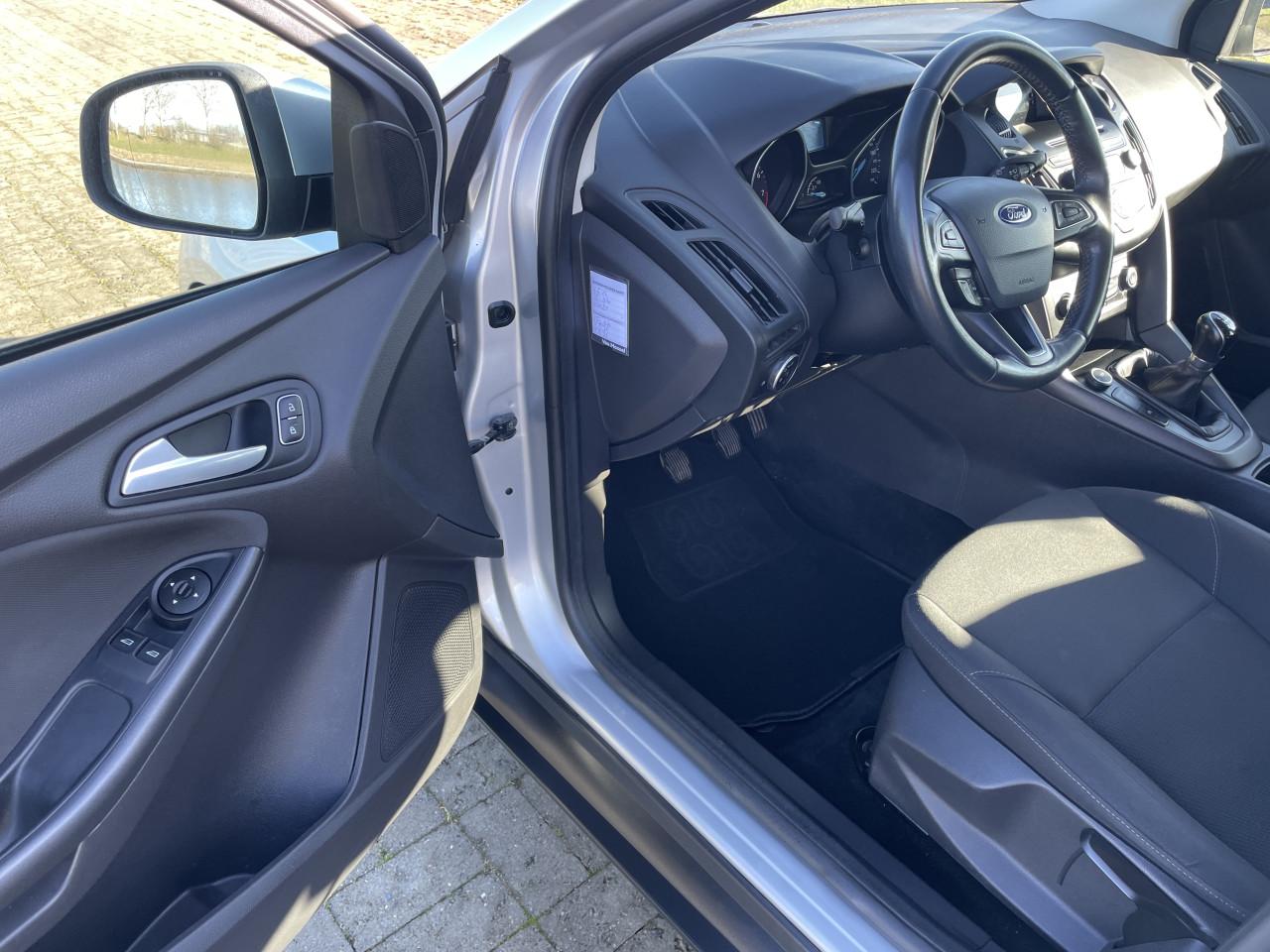 Ford focus 1.0 ecoboost station 2016