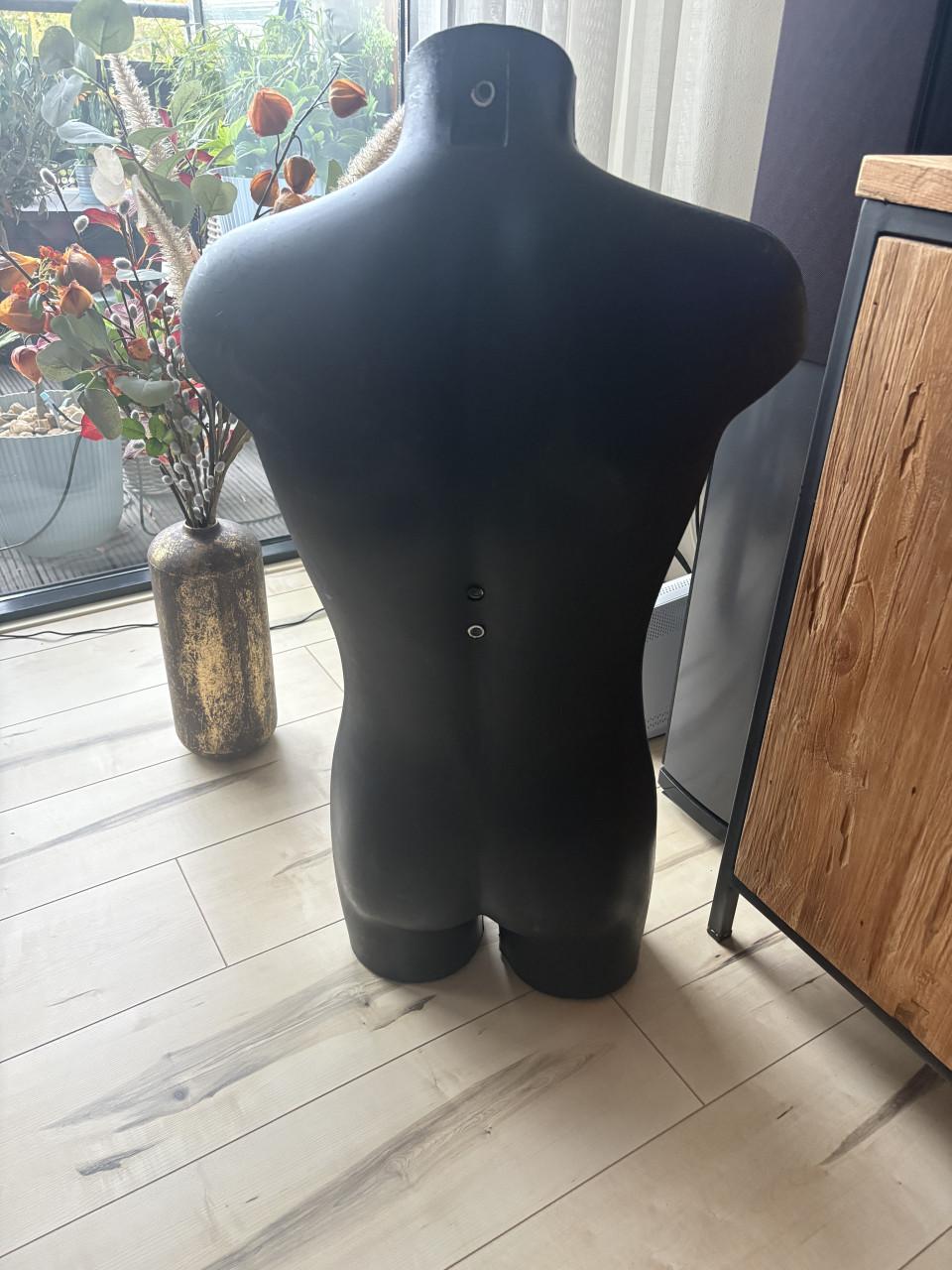 Originele torso buste paspop kunststof 90cm hoog Nwprijs 69,95