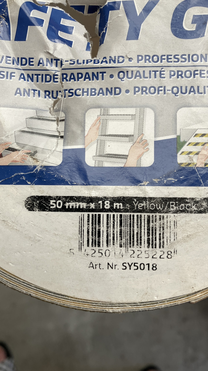 Anti slip tape