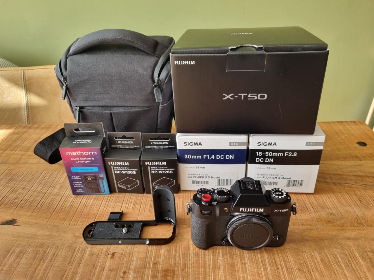 Fujifilm X-T50 + 2x Sigma | 892 clicks | Complete set