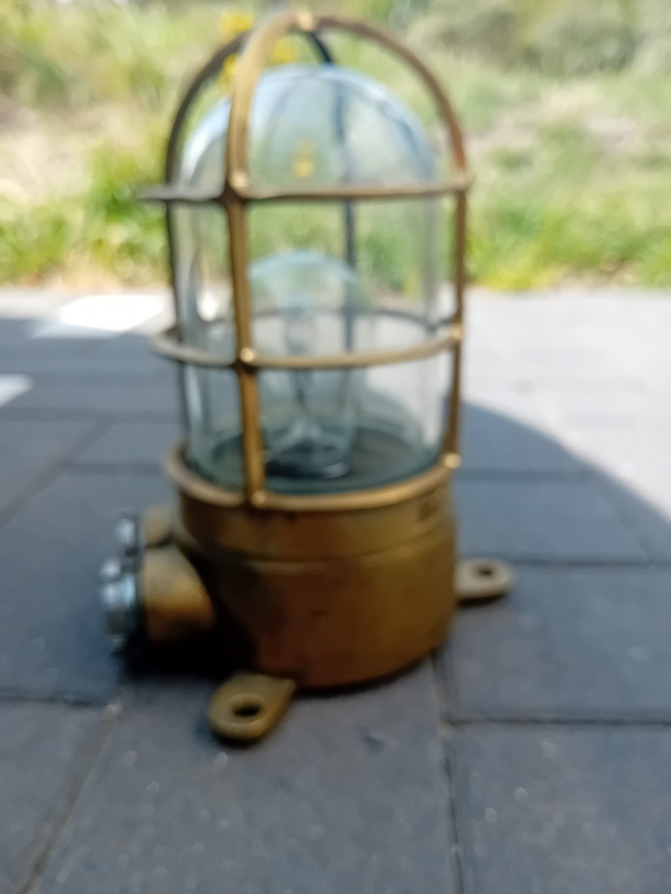 Oude scheepslamp op 220 volt