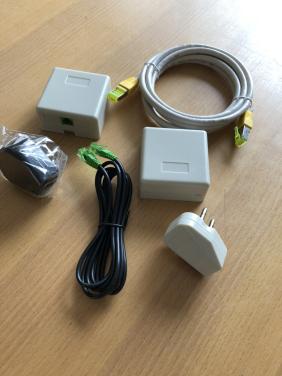Te koop aansluitingen voor de telefoon.