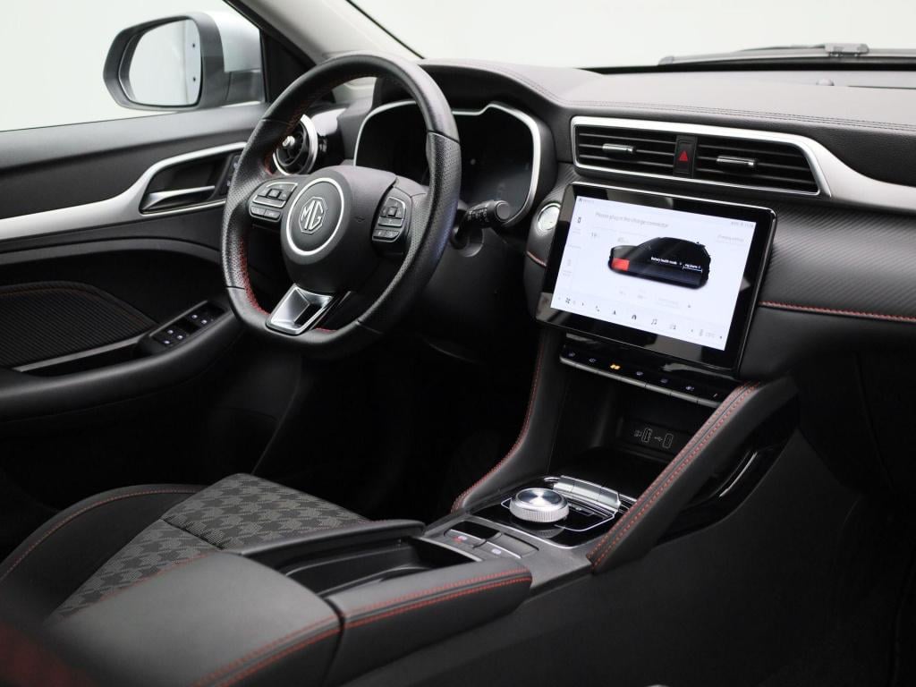 MG ZS standard range 51 kwh comfort