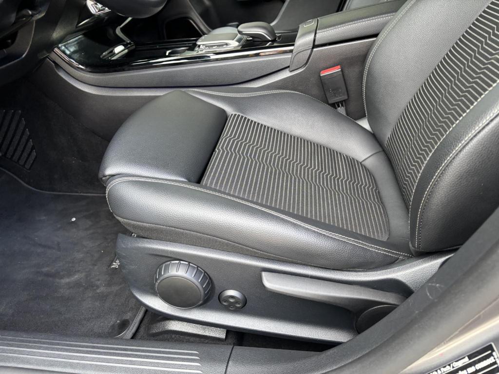 Mercedes-Benz Cla shooting brake 200 business solution luxury
