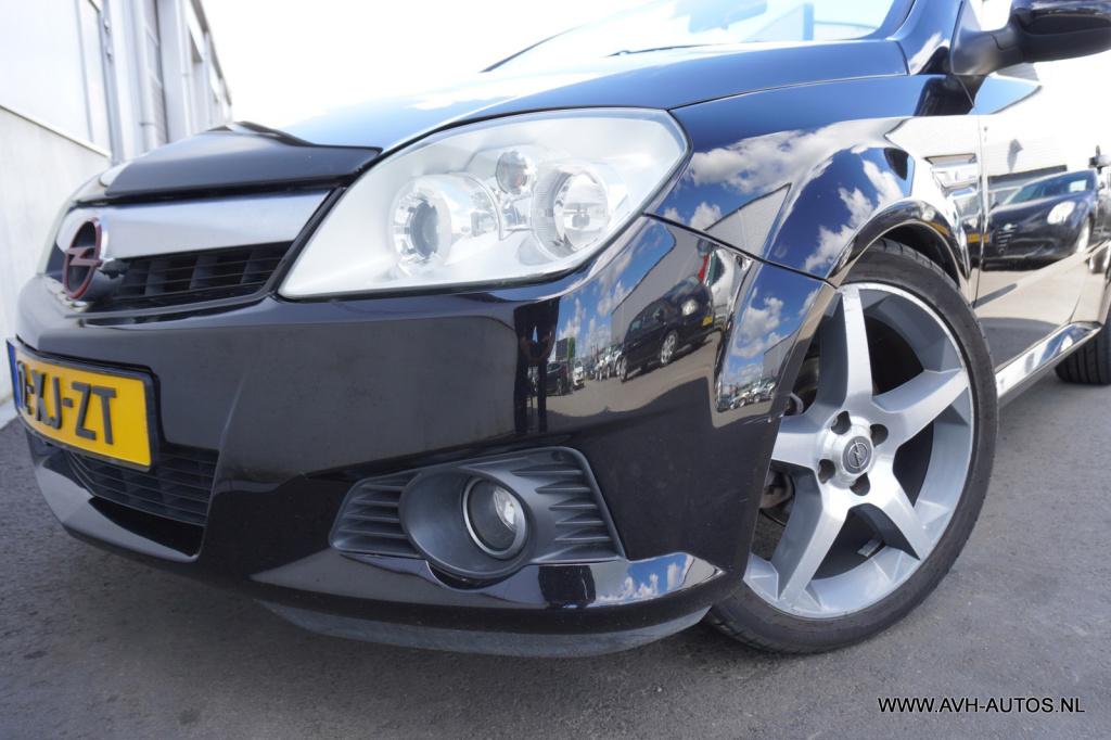 Opel Tigra twintop 1.4-16v temptation