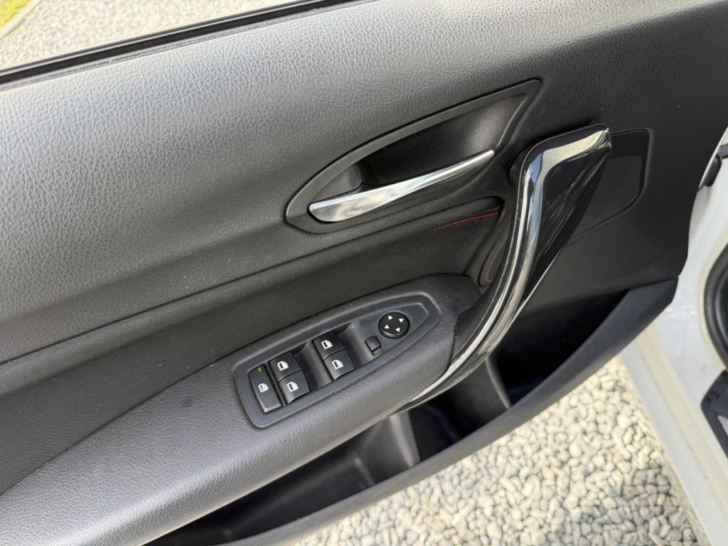 BMW 1 Serie 118i 170pk executive sportline 5-drs