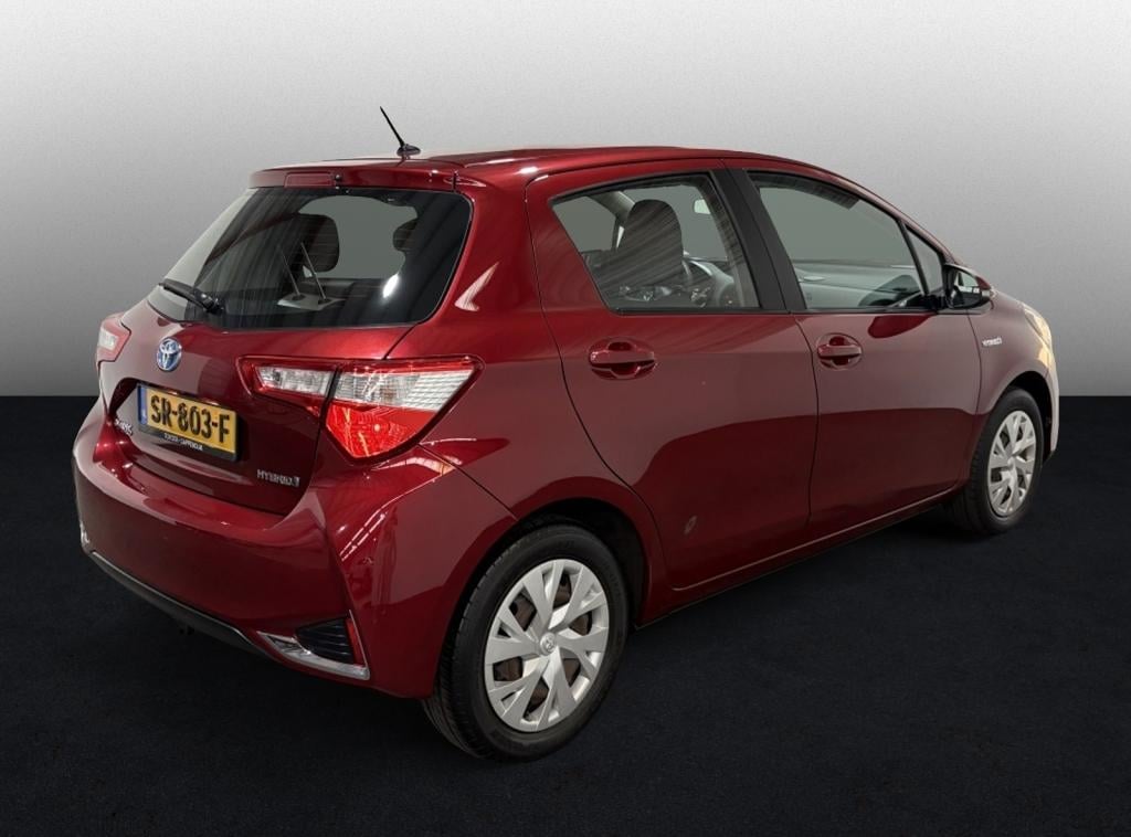 Toyota Yaris 1.5 hybrid aspiration | lage km-stand |