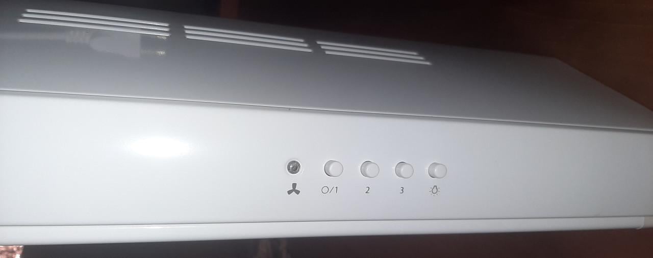 Afzuigkap Model AO660 Wit met koolstoffilter, NIEUW!