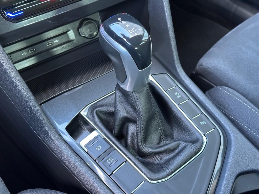 Volkswagen Tiguan 1.5 tsi 150pk dsg life | trekhaak | standkachel | ergo st