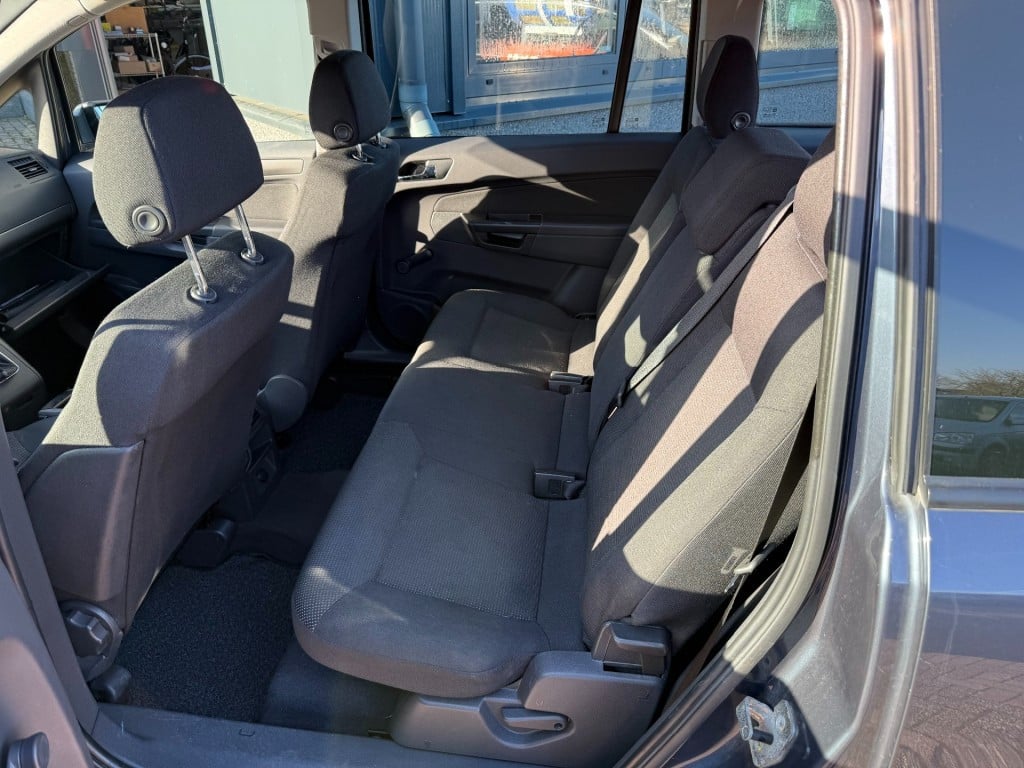 Opel Zafira 1.8 business 7 persoons
