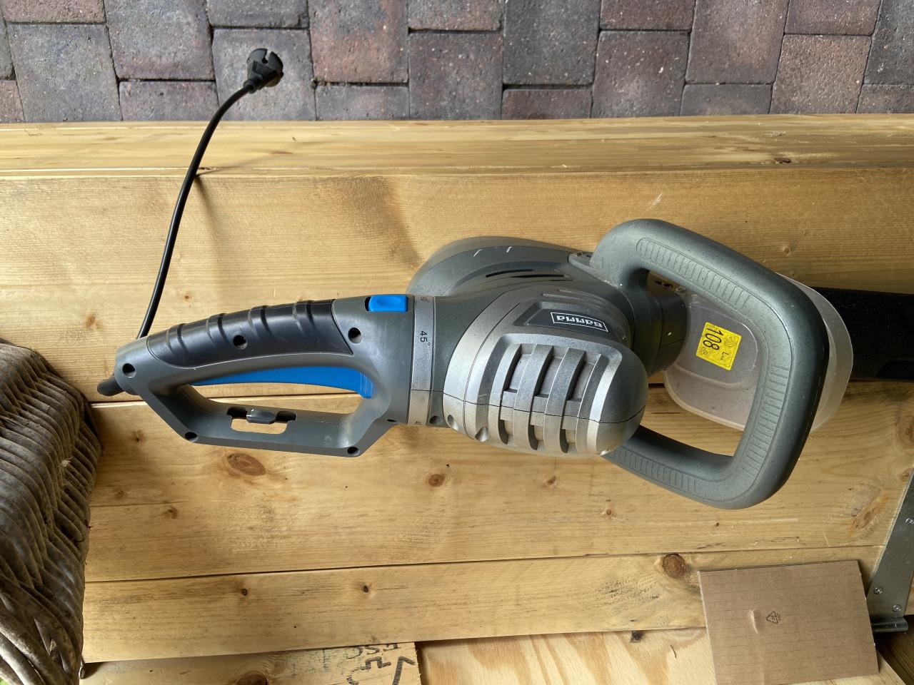 220V Heggenschaar.