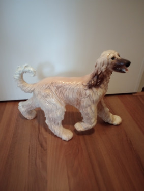 Beeld Afghaanse windhond van het merk Goebel