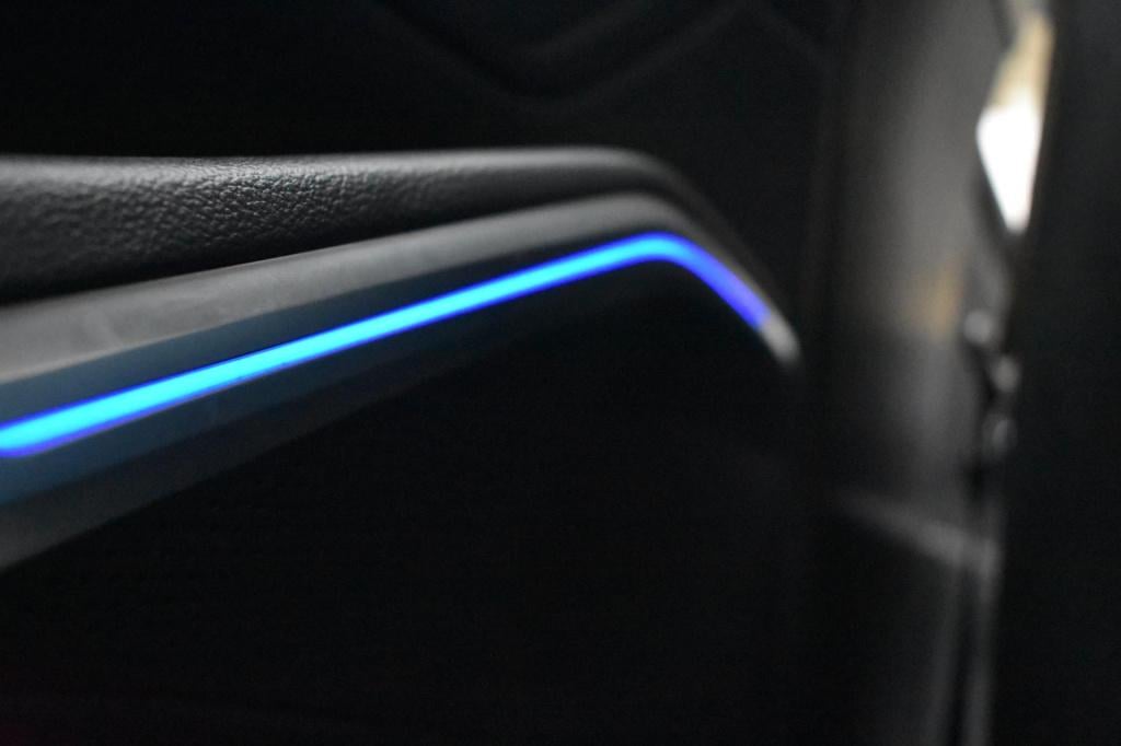 BMW 3-serie touring 318i high executive sport line | trekhaak | apple carpl