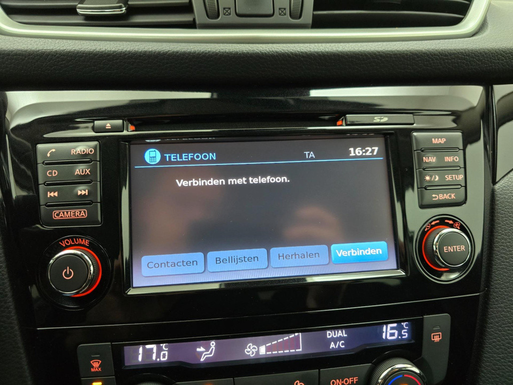 Nissan Qashqai occasion automaat 1.2 connect edition met parkeercamera en p