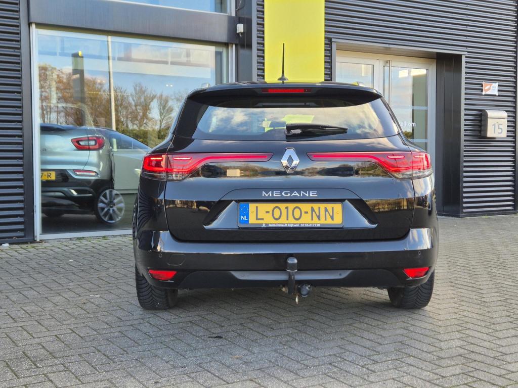 Renault Megane 1.3 tce 140 edc automaat business edt. trekhaak, all season 