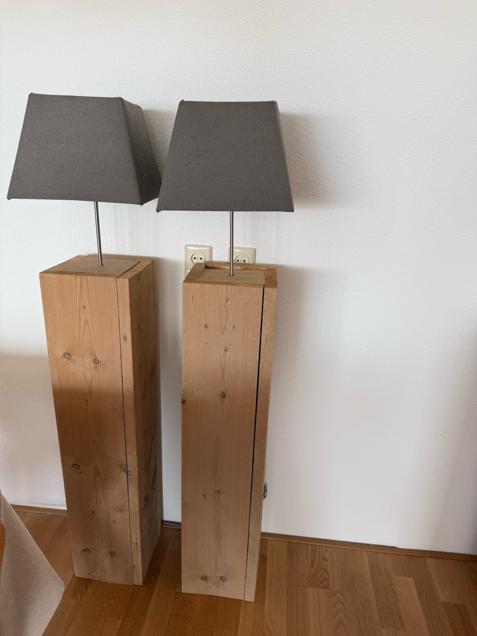 Gratis 2 steigerhouten lampen