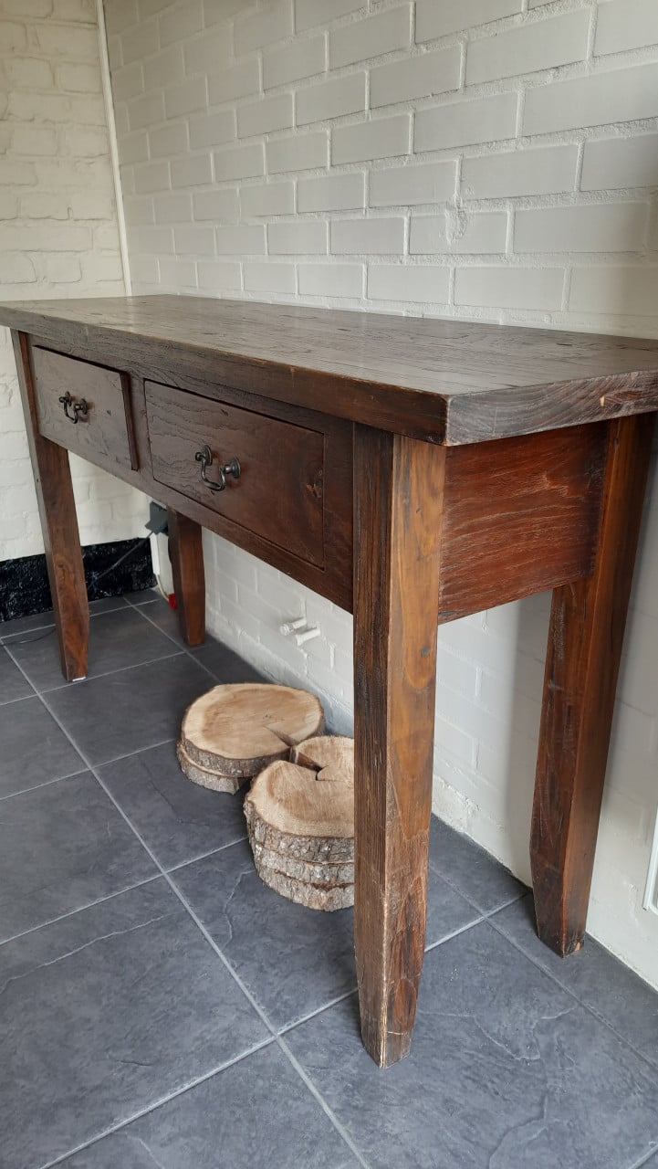 Sidetable