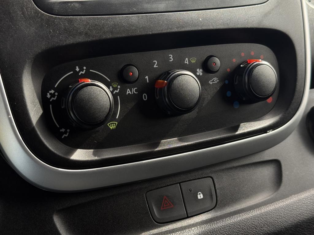 Renault Trafic 1.6 dci t29 l2h1 dc | nl-auto | 18'' sportvelgen | trekhaak 