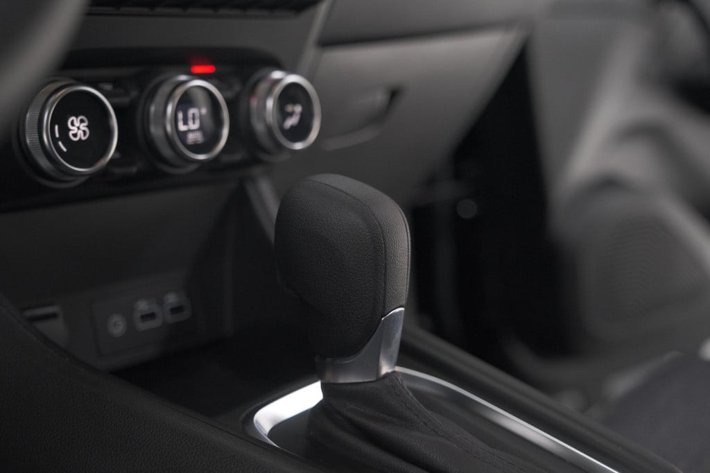 Renault Captur 1.6 e-tech full hybrid 145 techno | pack full screen | camer
