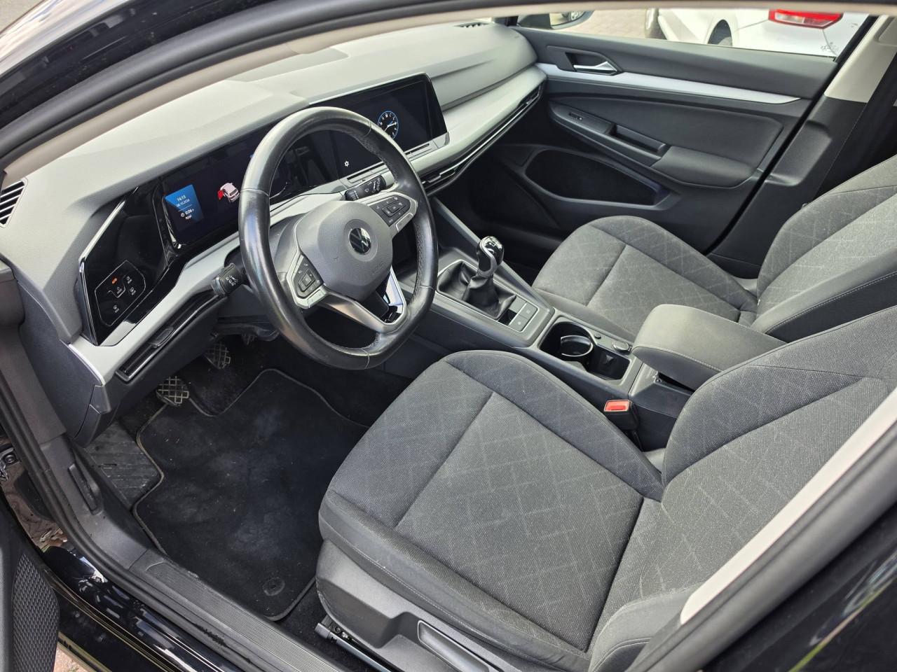 TE KOOP – VOLKSWAGEN GOLF 8 1.5 TSI R-LINE