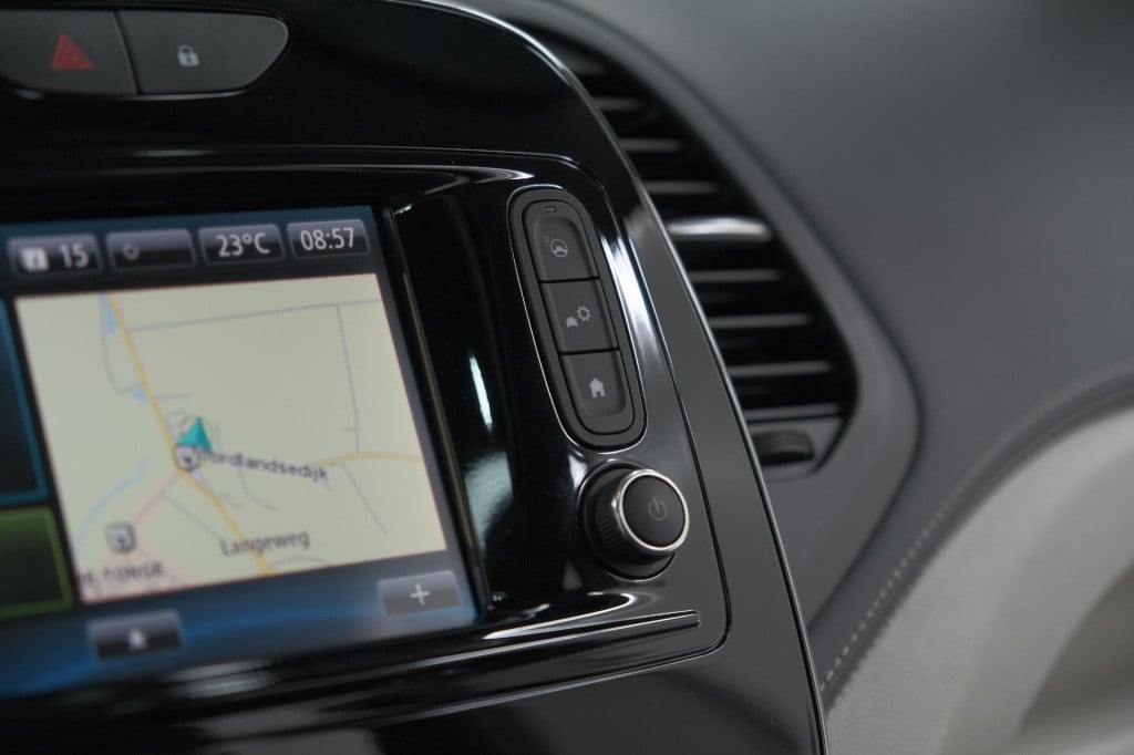 Renault Captur tce 150 edc initiale paris | trekhaak | camera | panoramadak