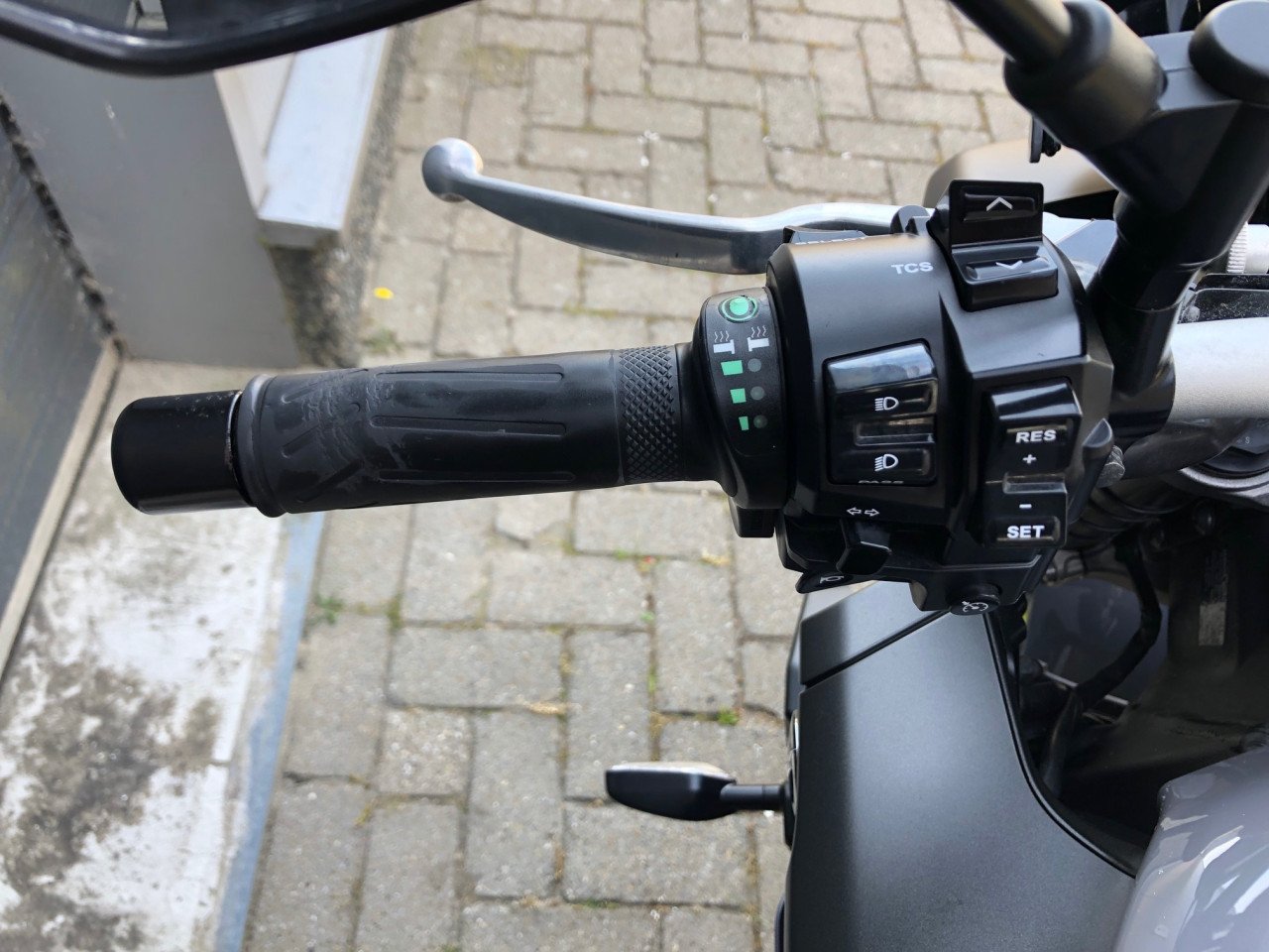 Yamaha MT10 ABS '16, 32dkm, cruisecontrol, shift-assist etc, rijklaar €8950