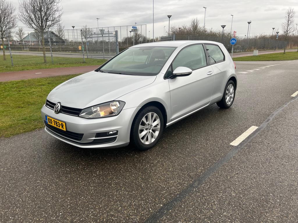 Volkswagen Golf 1.2 tsi trendline