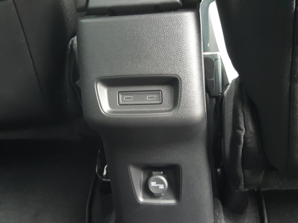 Citroen C3 Aircross hybrid 145pk e-dcs max navigatie | apple carplay & andr