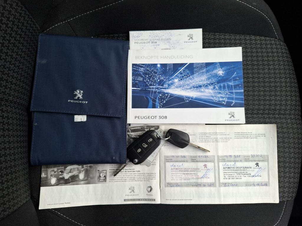 Peugeot 308 sw 110 blue lease active pano/nav/cam