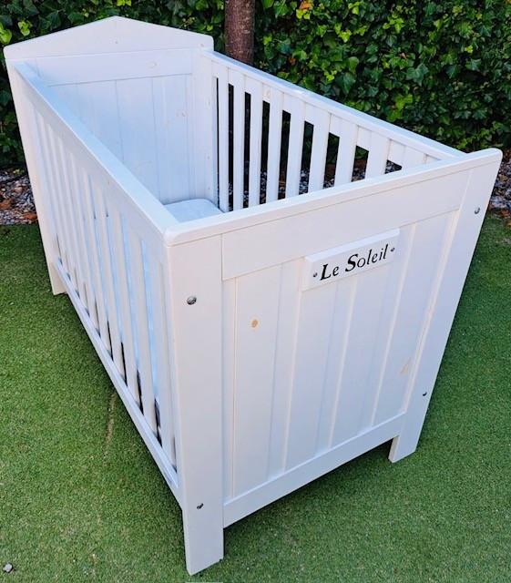Nette babykamer in strand thema