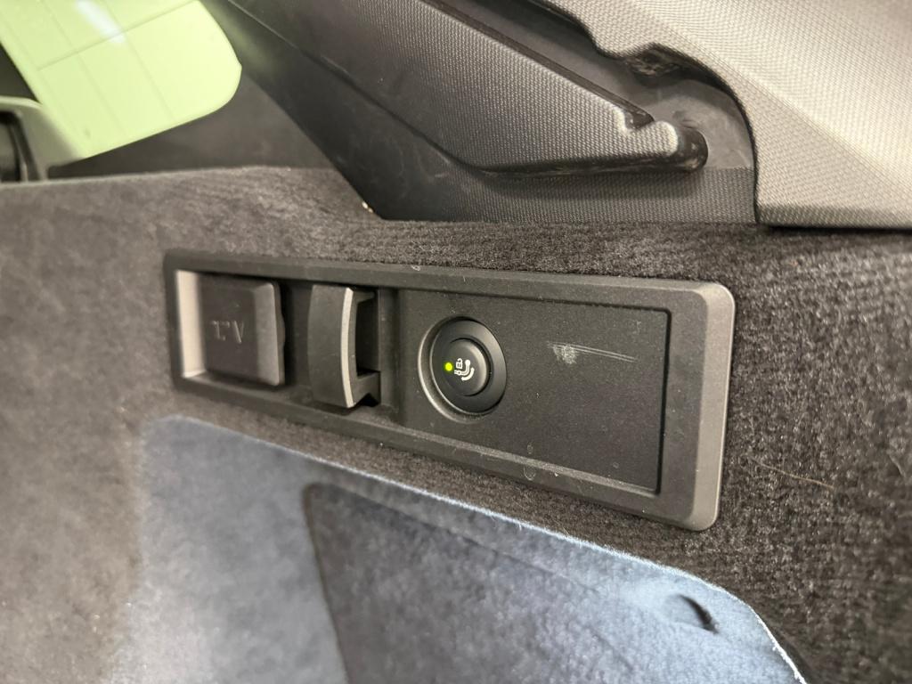 BMW 3-serie touring 330e xdrive m-sport pro | arctic race blue | sport pro 