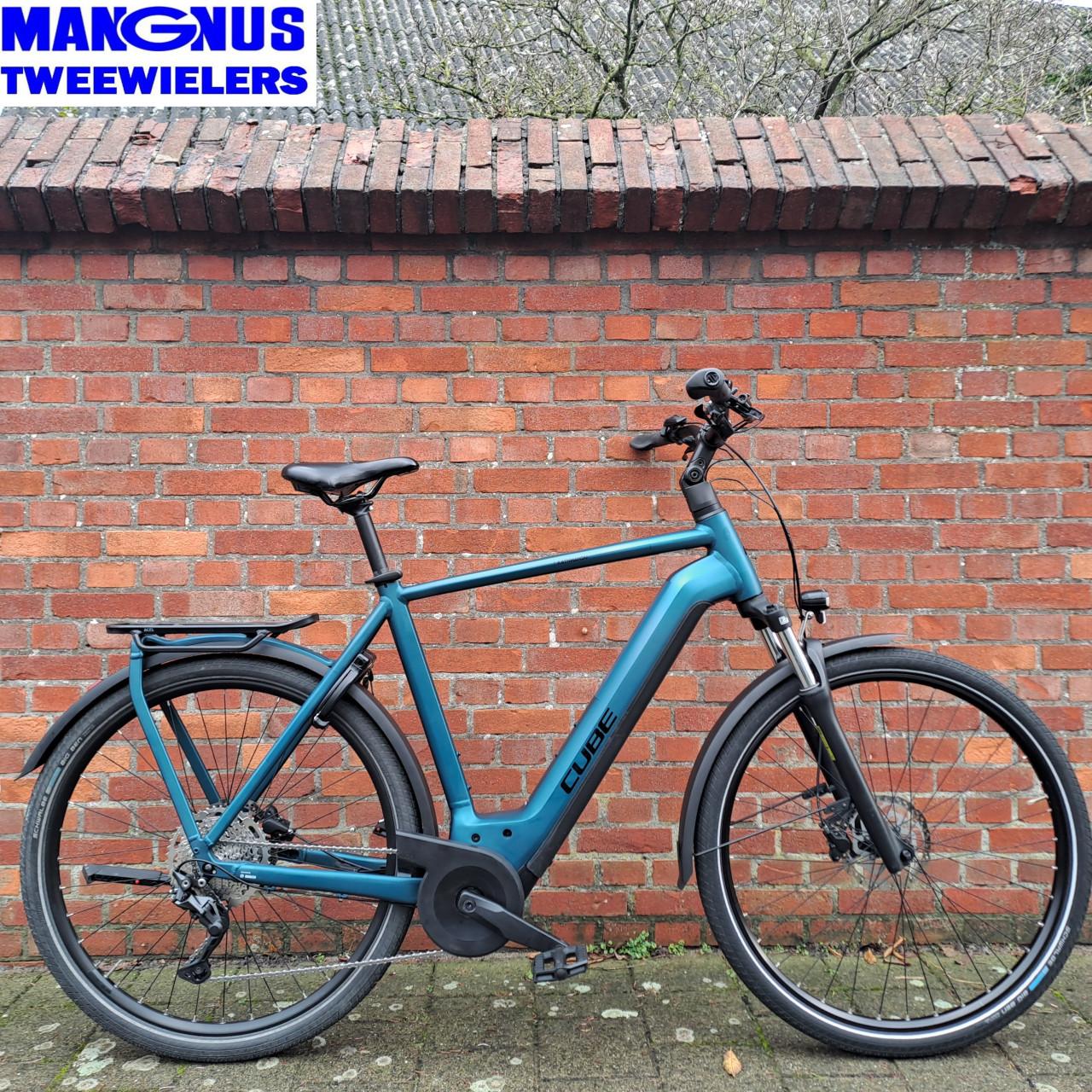 Cube Kathmandu Hybrid One 750W Smart (H62).