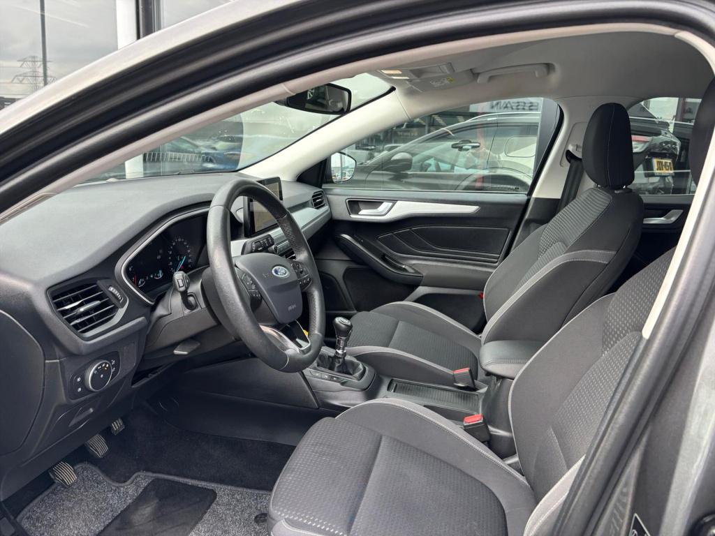 Ford Focus wagon 1.0 ecoboost 125pk business edition, winterpakket, led lam