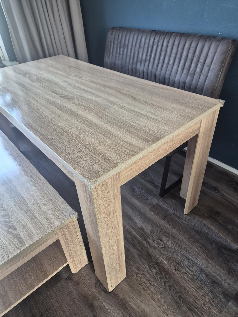 Eettafel salontafel met een eetbank