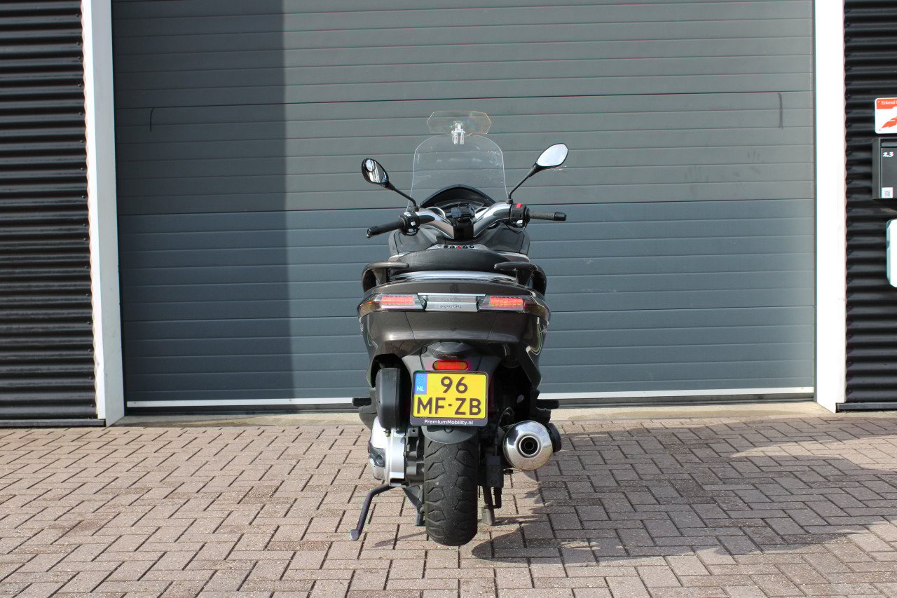 Piaggo x10 500cc motorscooter ABS