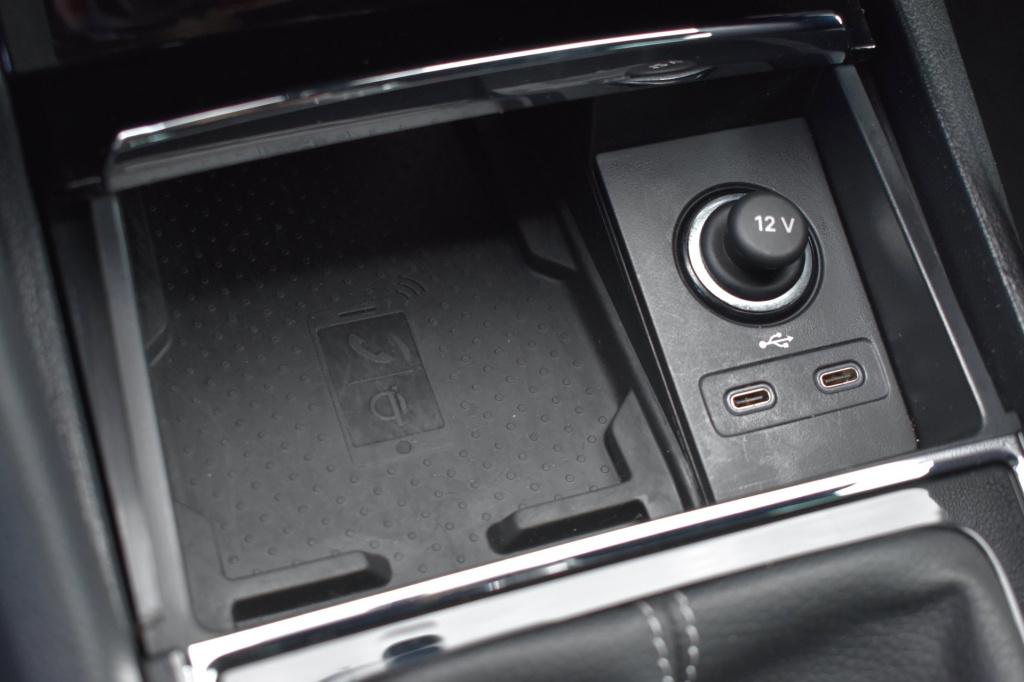 Skoda Karoq 1.5 tsi act sportline | camera | nap | stoelverwarming | apple 