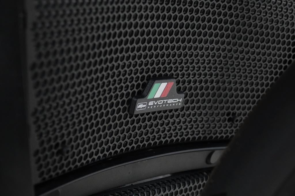 Ducati Streetfighter tour v4 s | akrapovic | carbon |