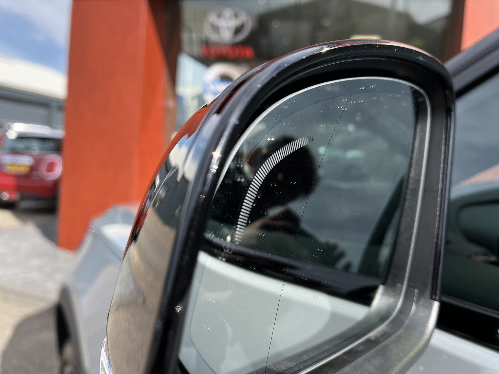 Volvo Ex40 single motor extended range plus 82 kwh | harman/kardon | blis |