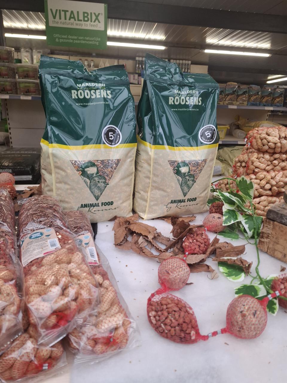 Help de vogels in de natuur de winter door...