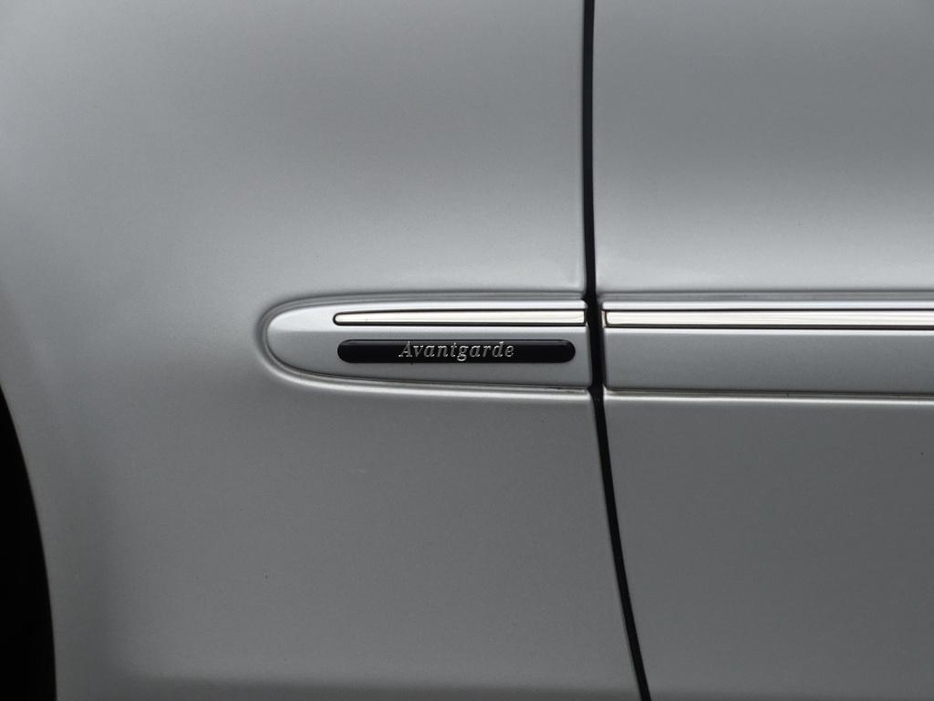 Mercedes-Benz E-Klasse 200 k. avantgarde