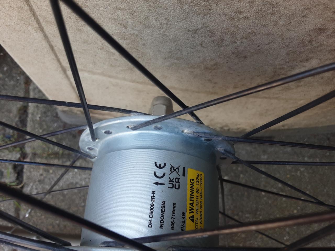 Shimano 28 inch voorwiel, naafdynamo, rollerbrake rem