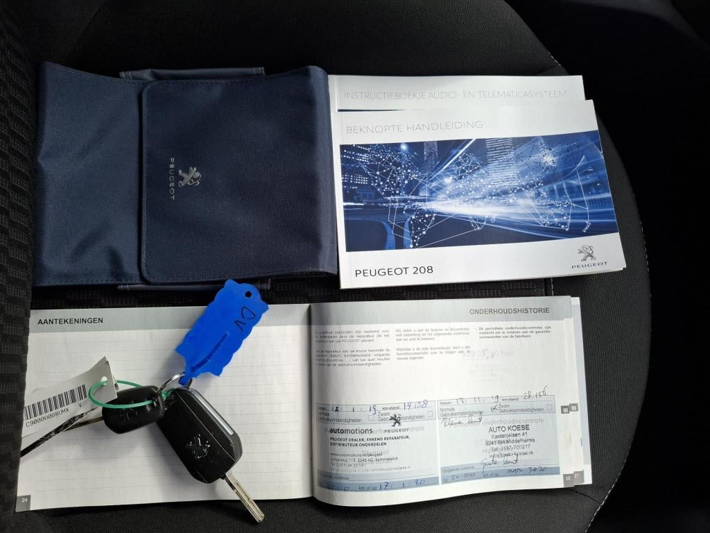 Peugeot 208 1.2 82 blue lion 5-drs airco/nav/park