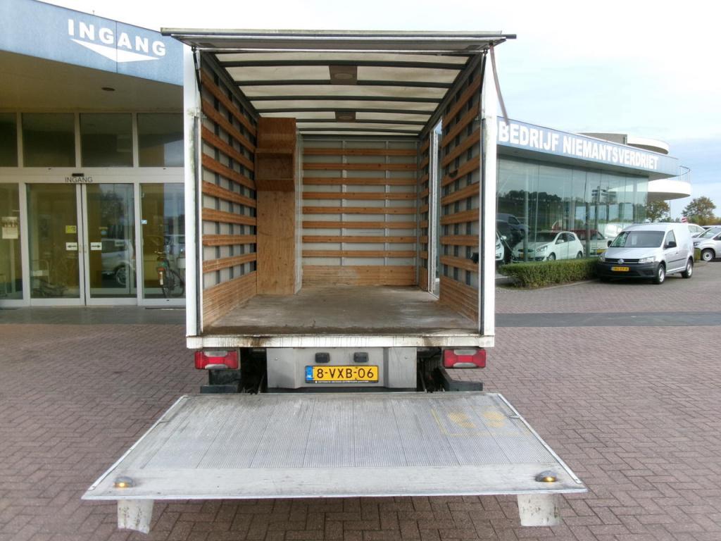 Iveco Daily 35c13 3-zits bakwagen + laadklep euro-5