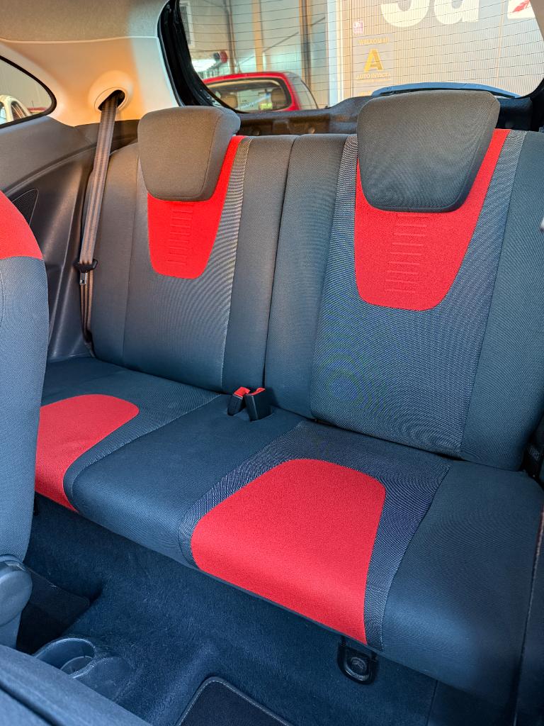 Ford KA 1.2 - titanium - airco