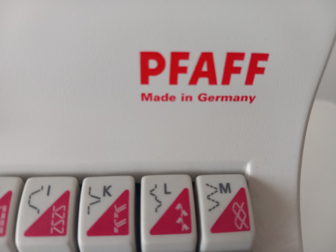 PFAFF 6122 met DUBBEL STOFTRANSPORT