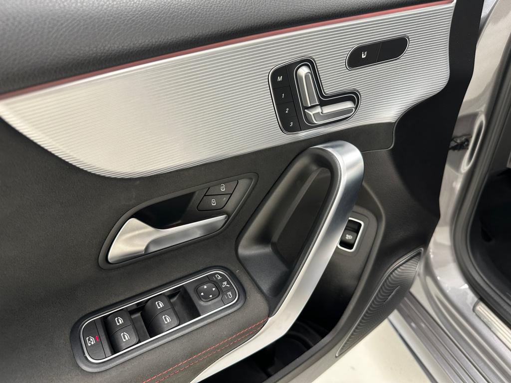 Mercedes-Benz A-Klasse 200 amg premium plus | burmester | panoramadak | mem