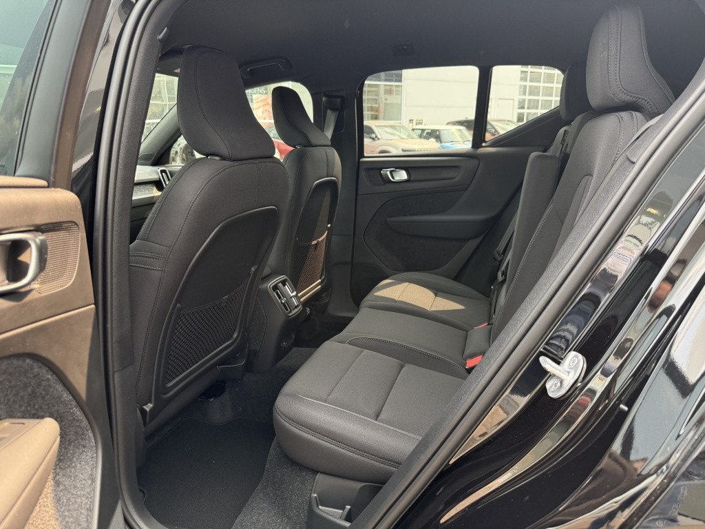 Volvo Ex40 plus black edition