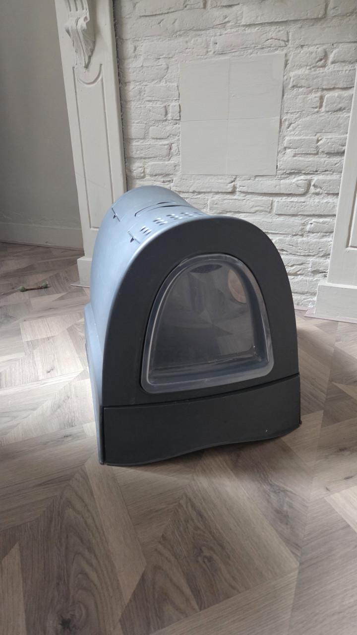 Kattenbak en krabpaal