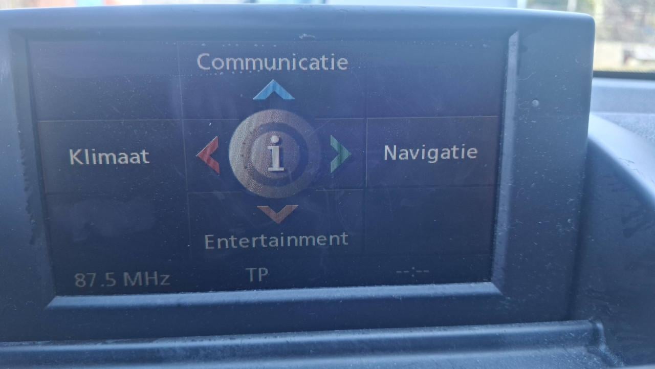 Bmw 1-SERIE 118i Higt Executive automaat !!5drs bj:2005 navigatie lm-velgen